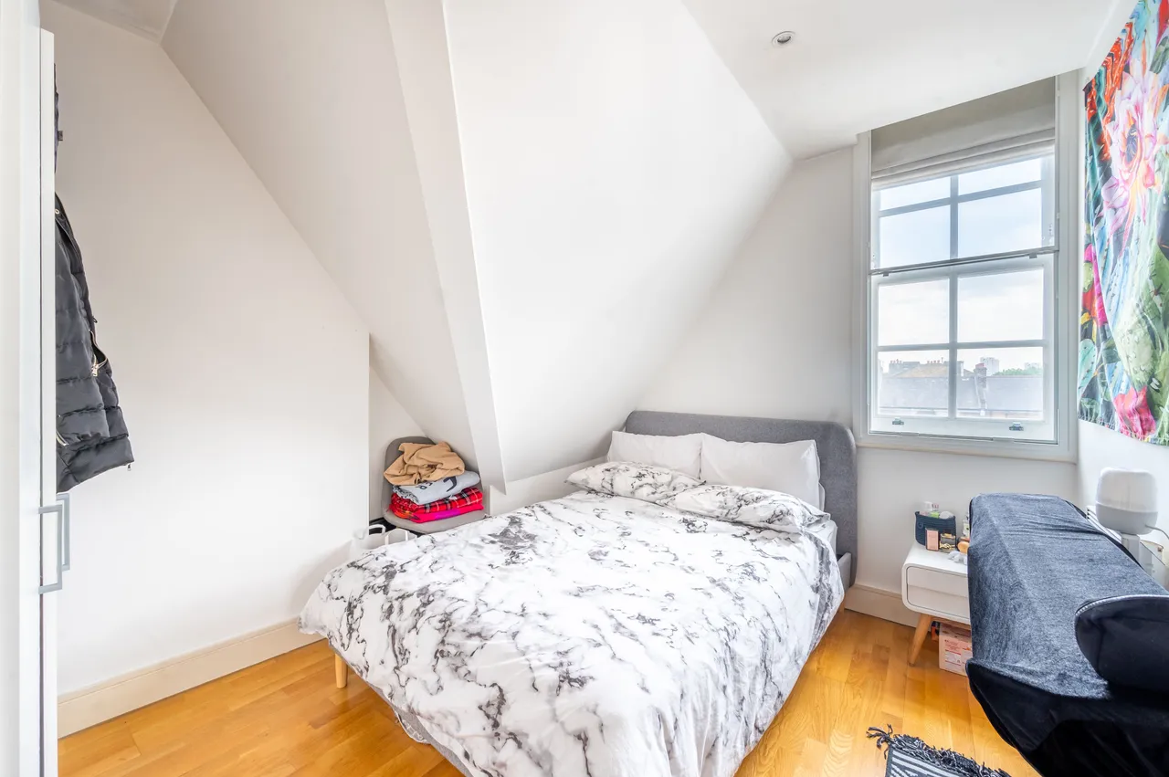 Flat 9, 182a Clapham High Street, London, photo 2