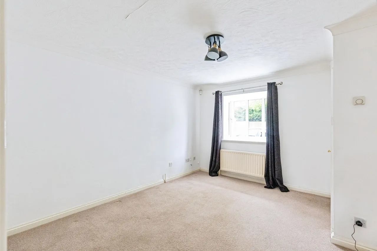 Liberty Drive, NORTHAMPTON, Northamptonshire, NN5, photo 3