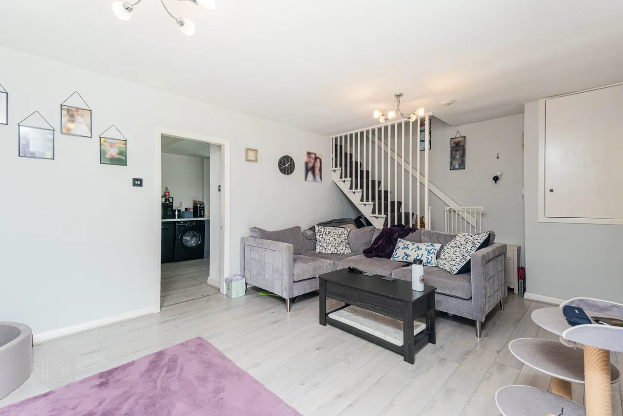 Beechfield Drive, Bury, BL9 9QT, photo 3