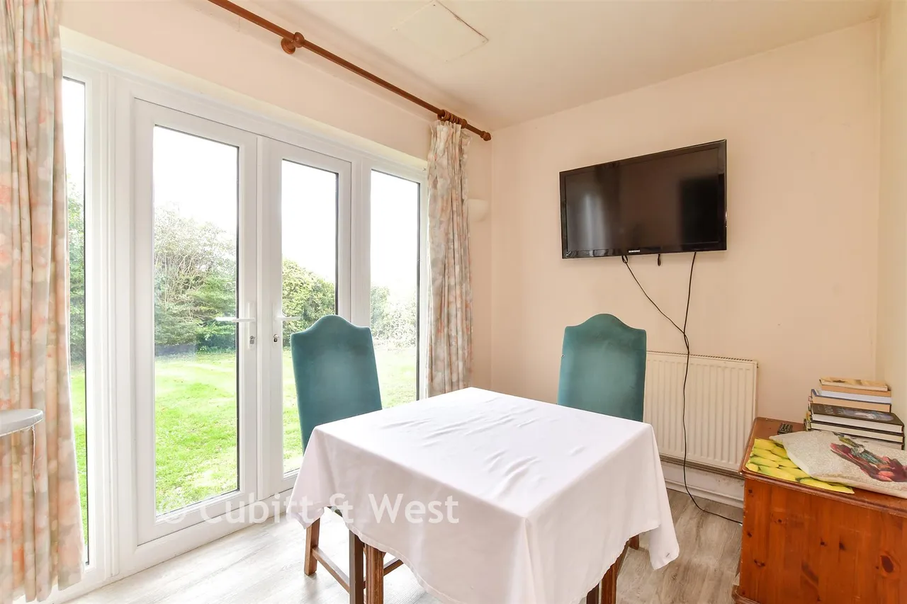 School Road, Amberley, BN18, photo 7