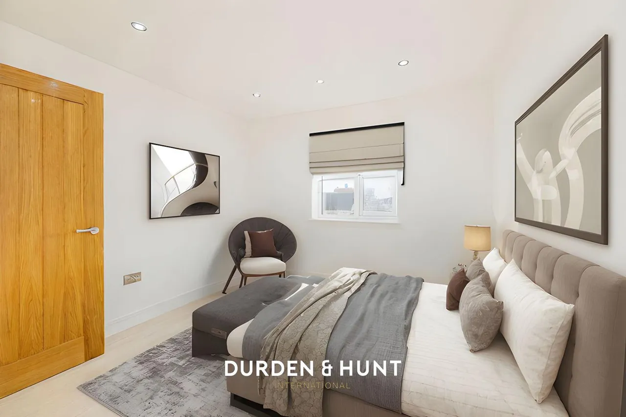 Purfleet Road, Aveley, RM15, photo 13