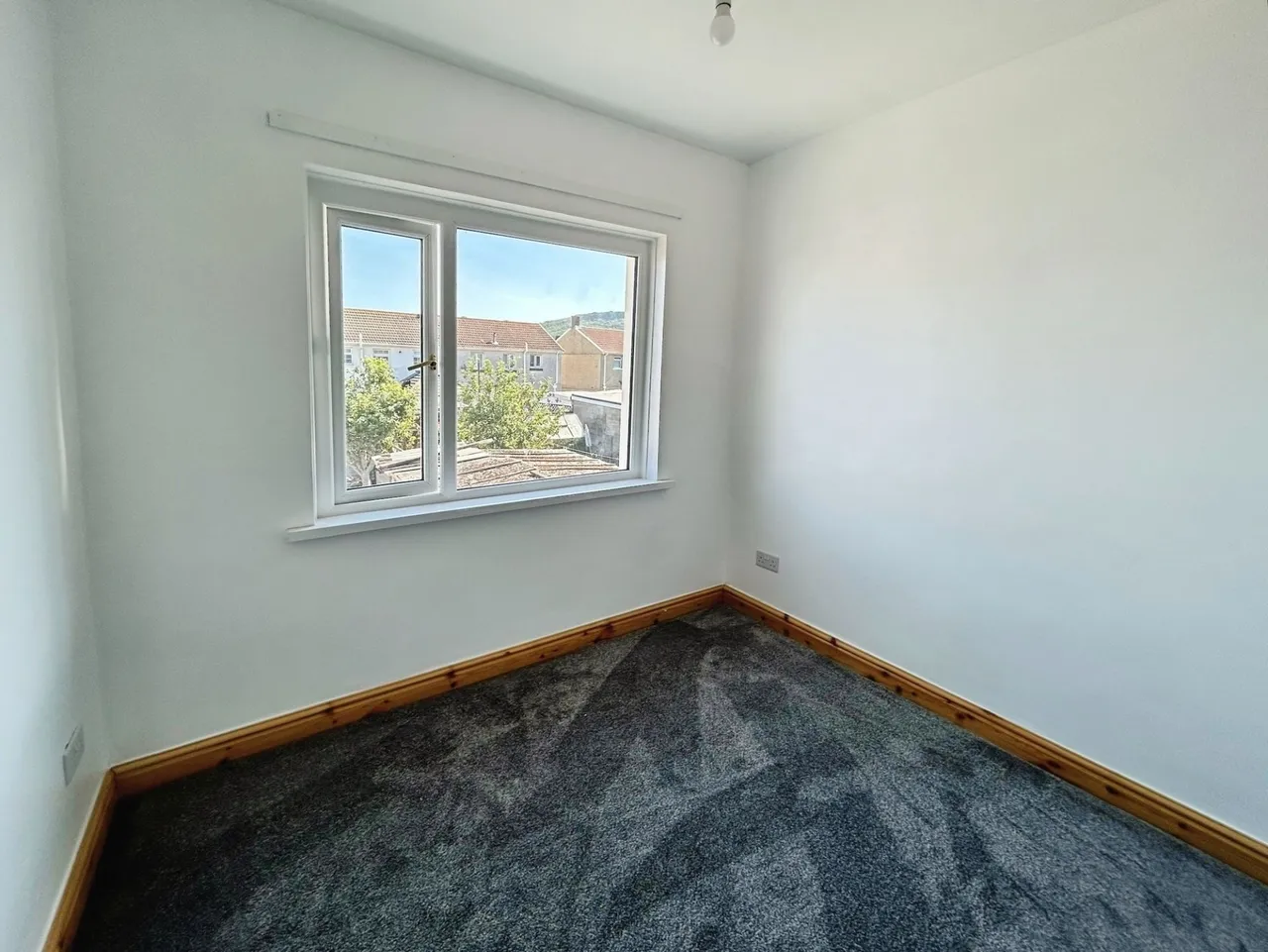 Stuart Close, Port Talbot, SA12, photo 7