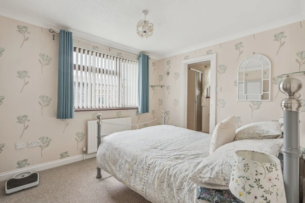 New Road, Clifton, SG17, photo 17