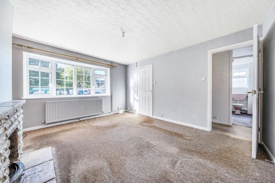 Manor Park, Claydon, OX17, photo 3