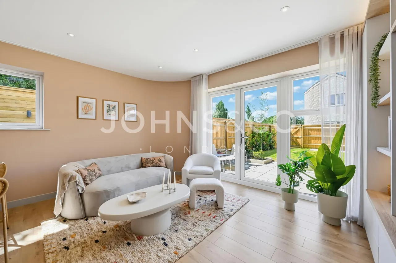 Rothbury Row, Isleworth, TW7, photo 3