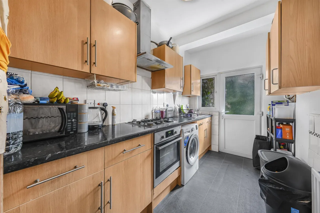 Perth Road, Wood Green, N22, photo 2