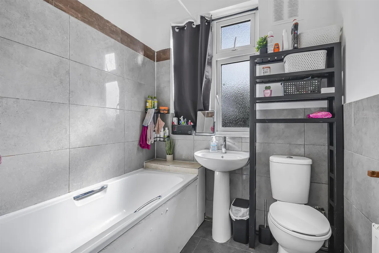 Perth Road, Wood Green, N22, photo 13