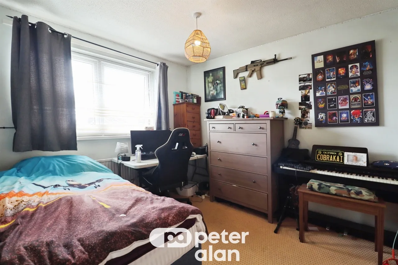 Elaine Close, Cardiff, CF14, photo 15