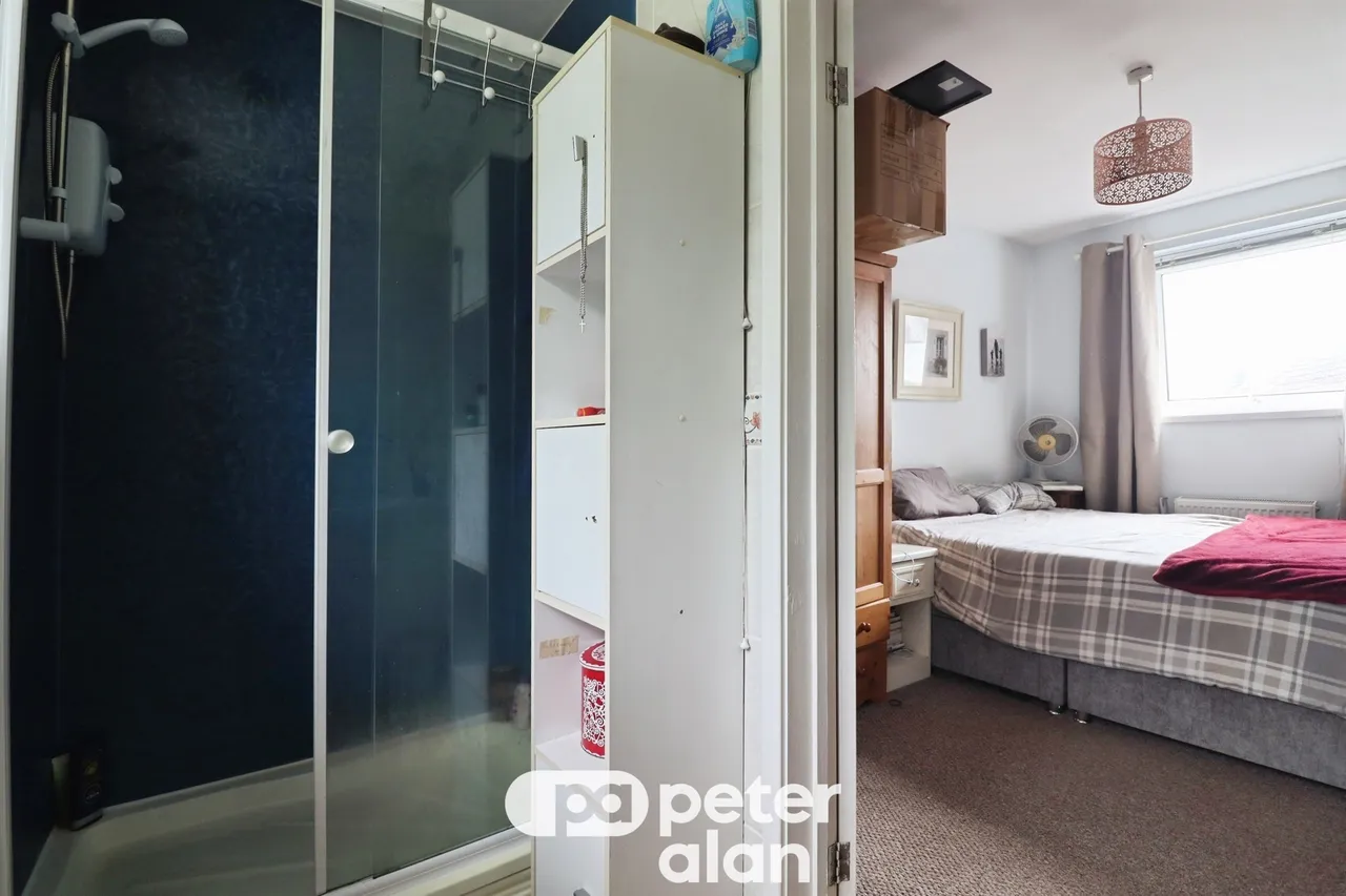 Elaine Close, Cardiff, CF14, photo 16