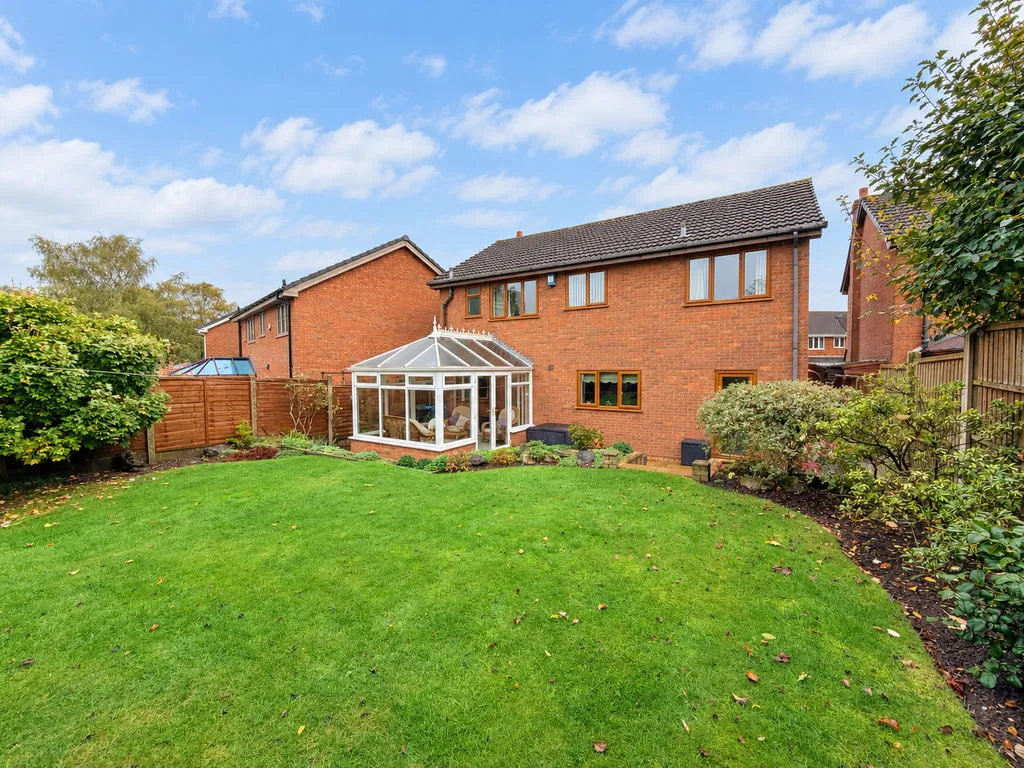 Cleves Crescent, Cheslyn Hay, WS6, photo 30