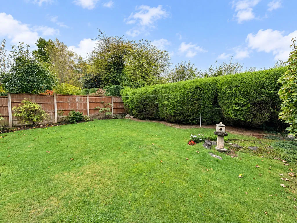 Cleves Crescent, Cheslyn Hay, WS6, photo 25
