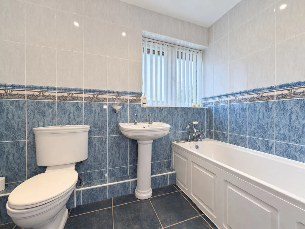 Cleves Crescent, Cheslyn Hay, WS6, photo 27