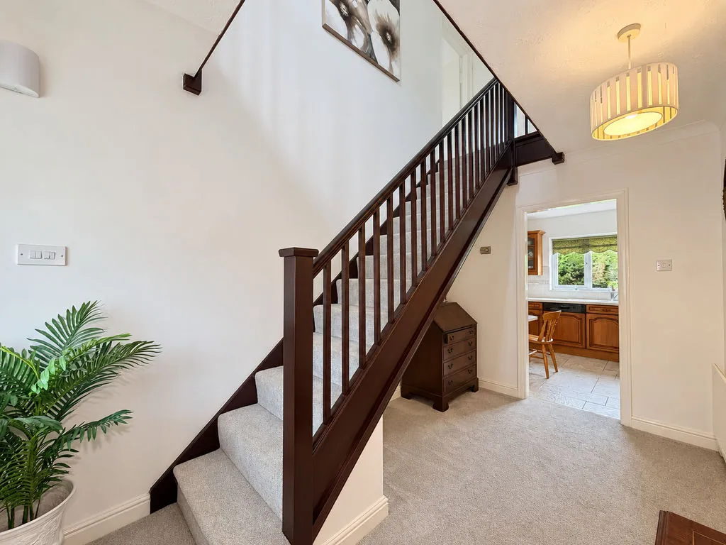 Cleves Crescent, Cheslyn Hay, WS6, photo 6