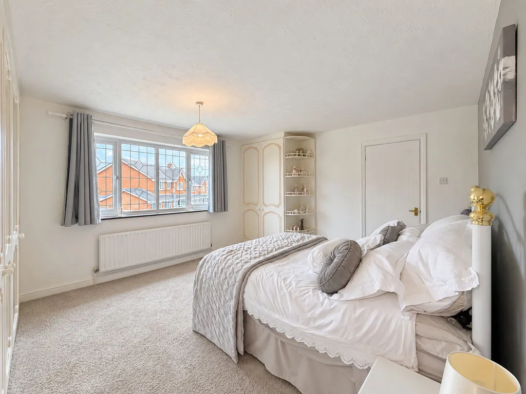 Cleves Crescent, Cheslyn Hay, WS6, photo 4