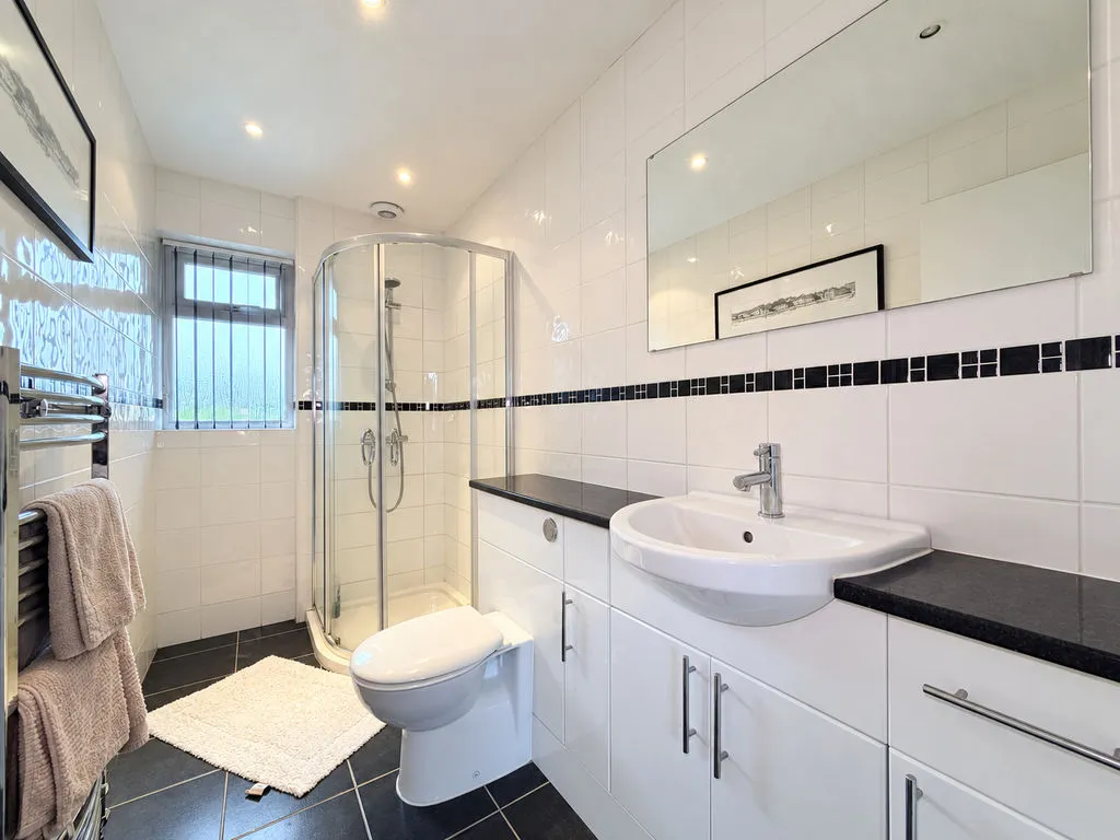 Cleves Crescent, Cheslyn Hay, WS6, photo 19