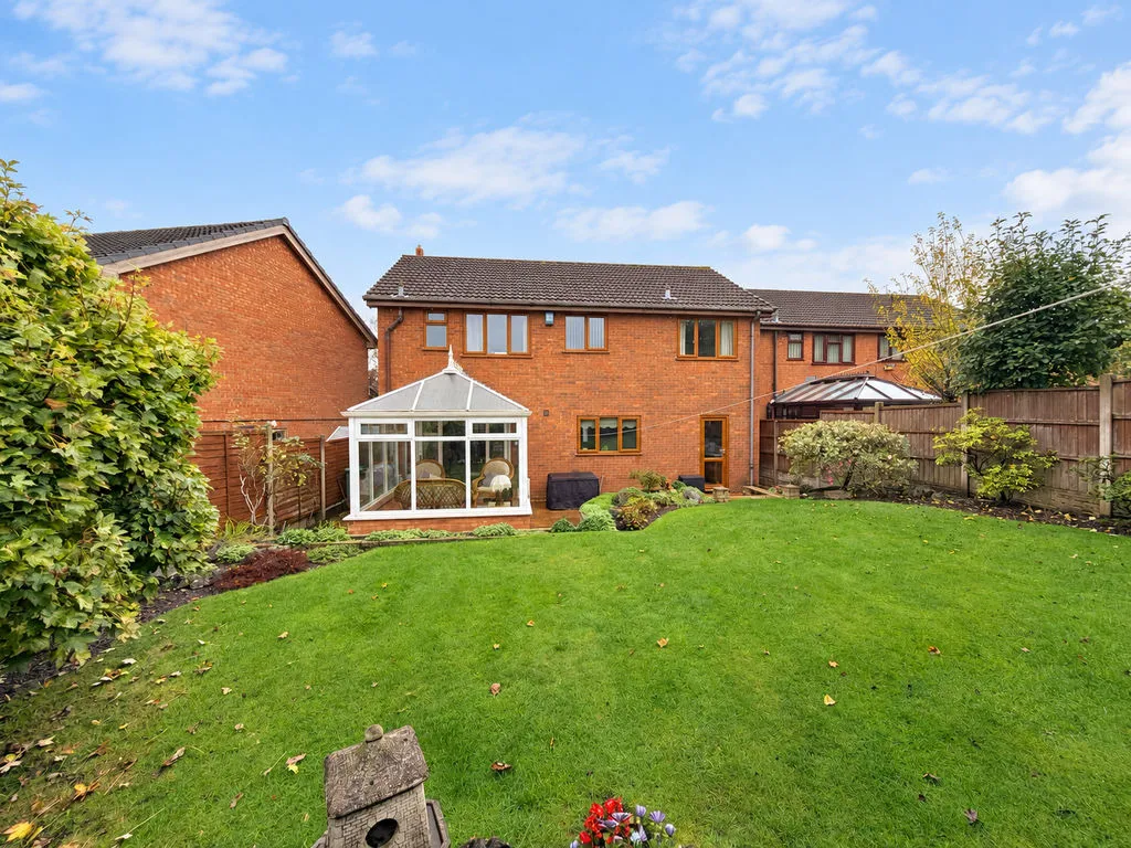 Cleves Crescent, Cheslyn Hay, WS6, photo 26