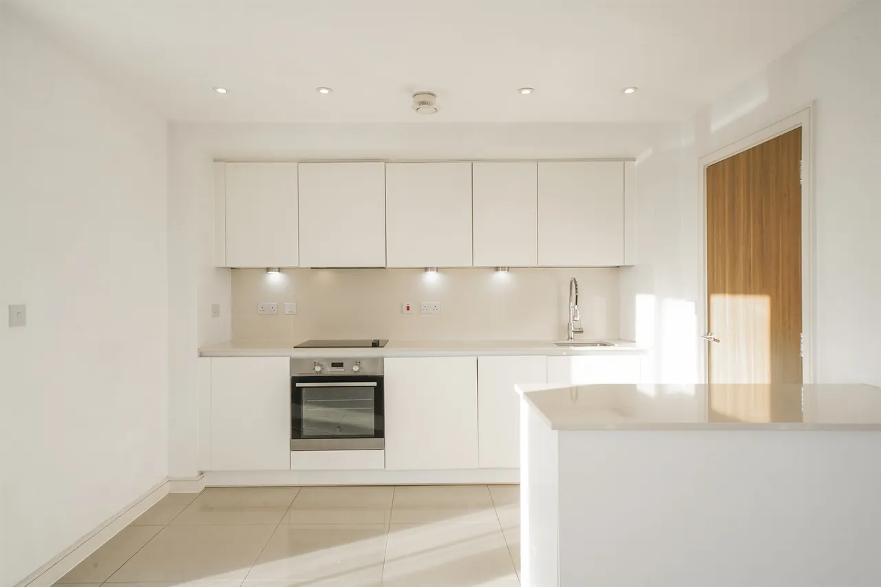 Shearwater Drive, London, NW9, photo 14
