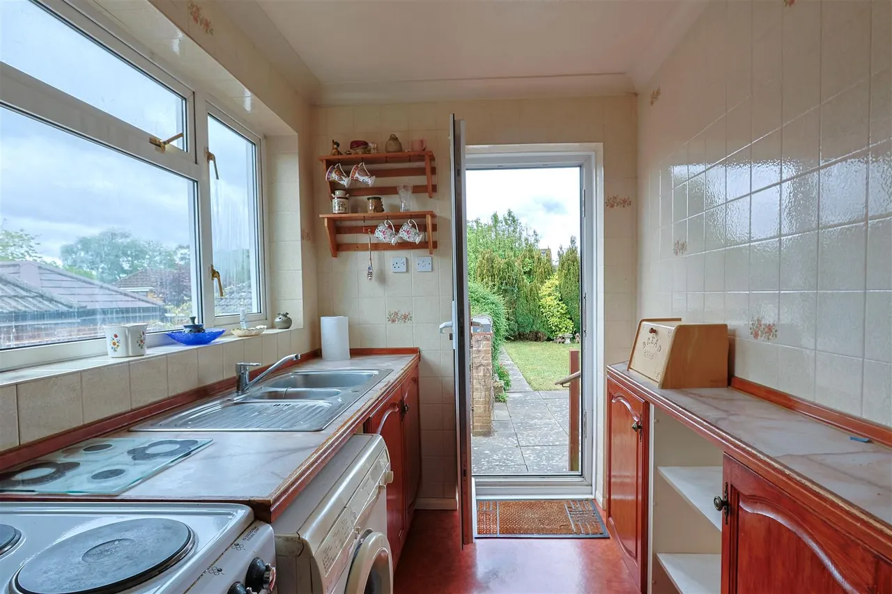 Middlehill Road, Wimborne, BH21, photo 11