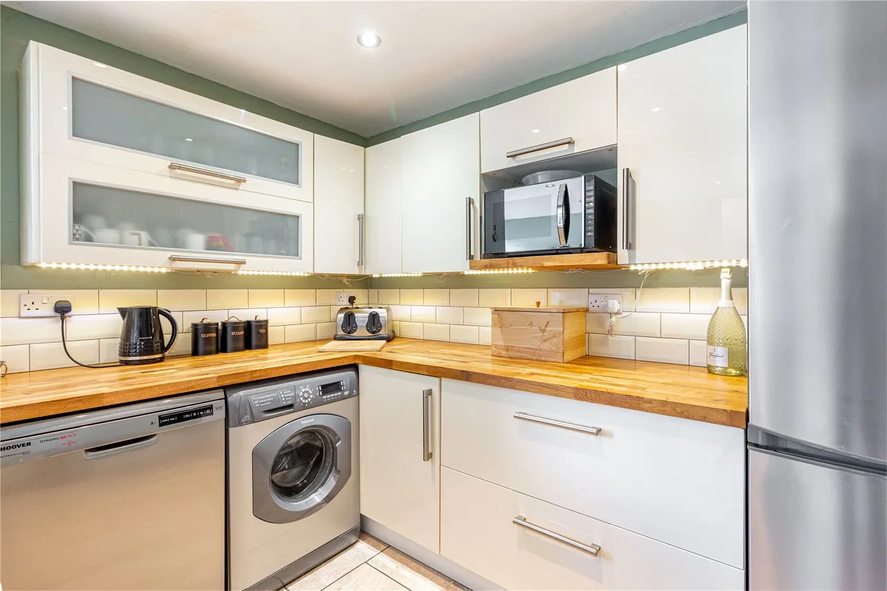 Birchfield Road, Headless Cross, Redditch, Worcestershire, B97 4LH, photo 13