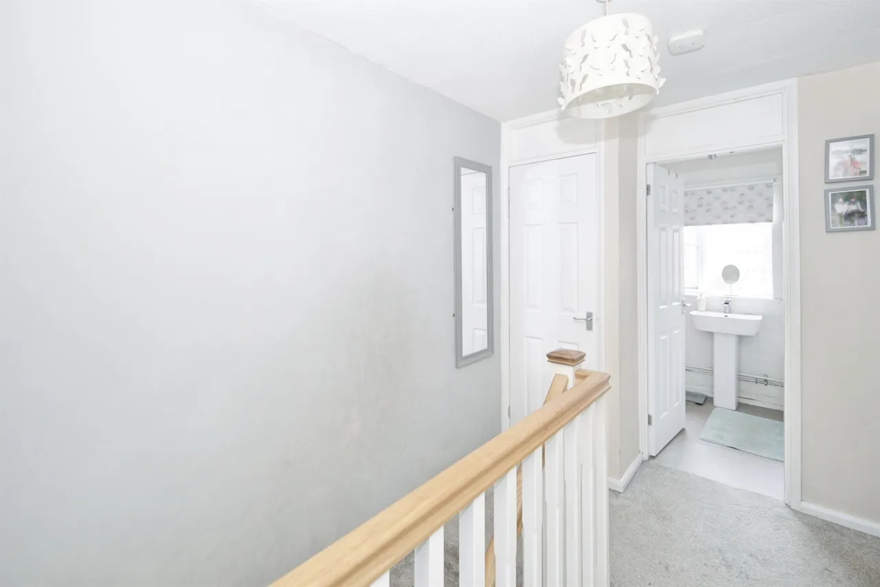 Whitnash Close, Balsall Common, CV7, photo 9