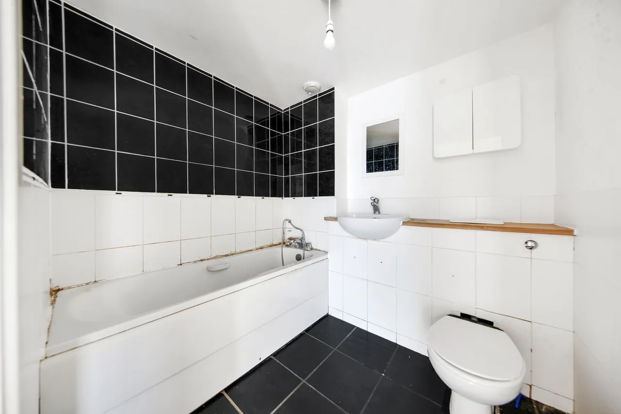 Flat 43, Topaz Court, 580 High Road Leytonstone, London, E11 3GA, photo 10