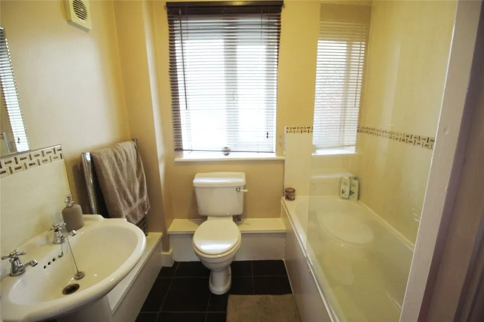 Ironstone Crescent, Chapeltown, South Yorkshire, S35, photo 4