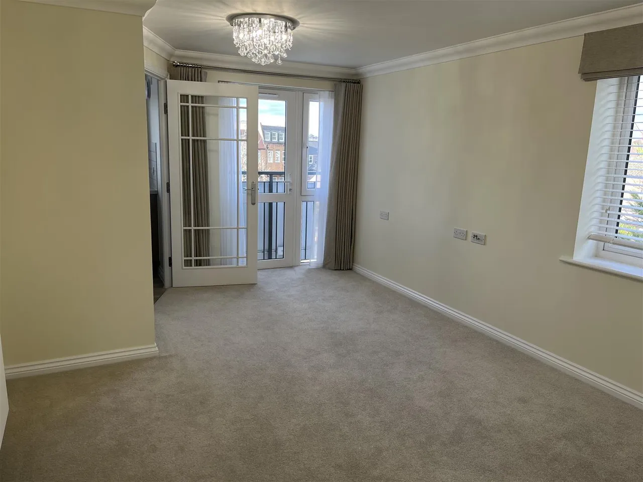 2 bed flat to rent, Reedham Road, Burnham, SL1
