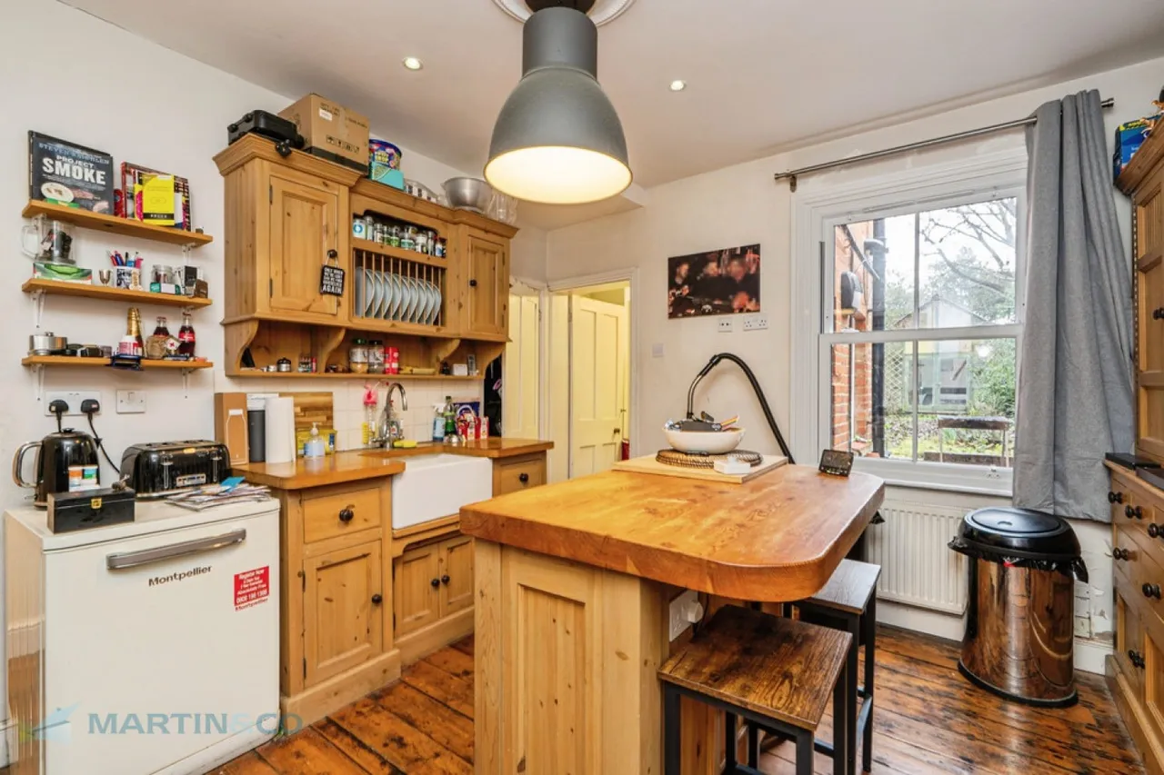 Lavender Road, Woking, Surrey, photo 5