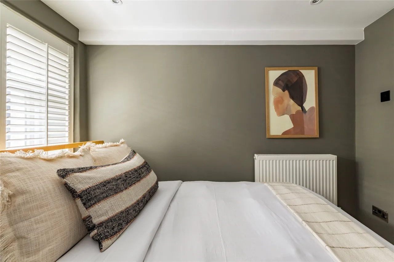 Clapham Road, London, SW9, photo 7
