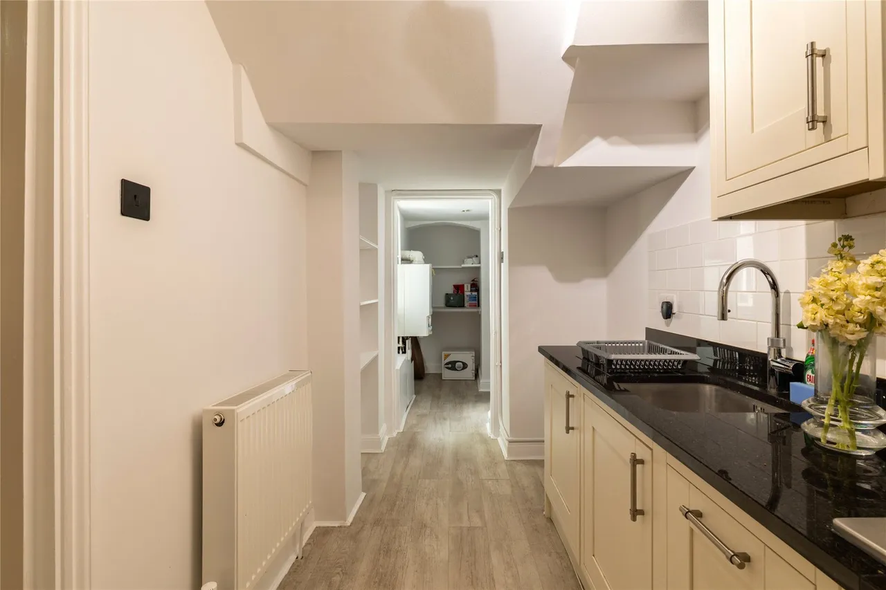 Clapham Road, London, SW9, photo 22