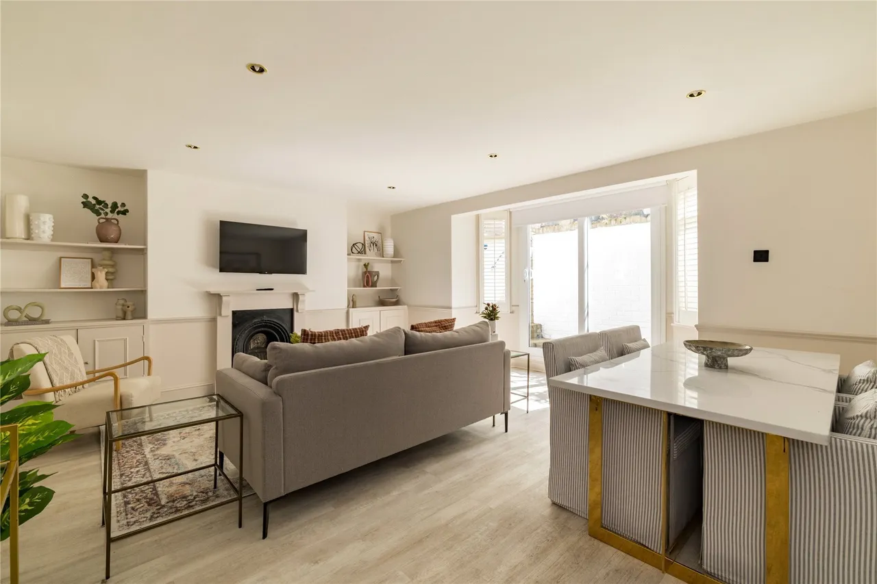 Clapham Road, London, SW9, photo 13