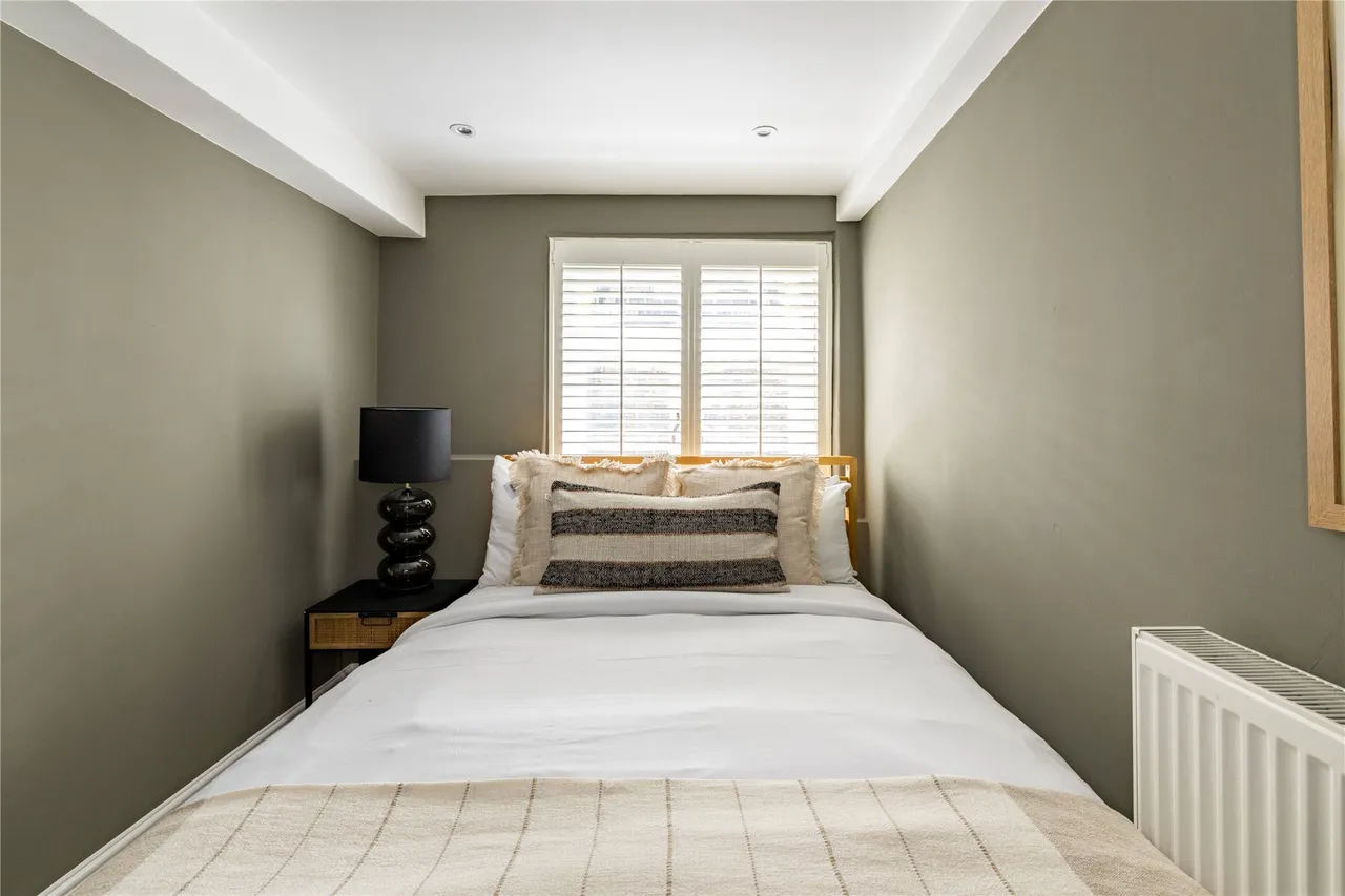 Clapham Road, London, SW9, photo 6