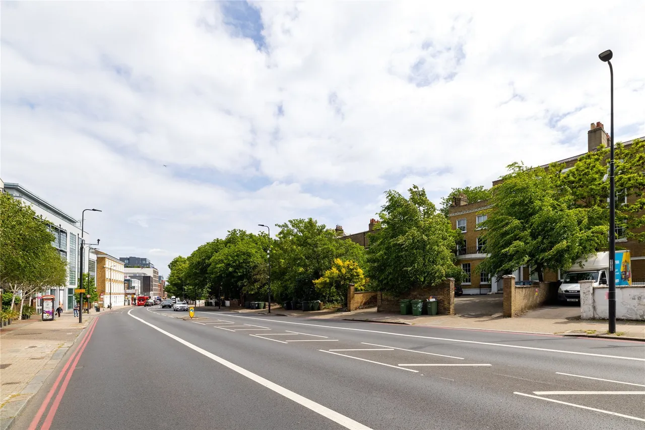 Clapham Road, London, SW9, photo 31