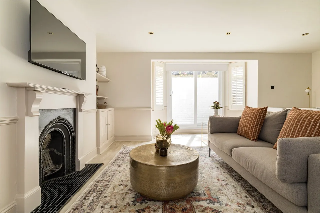 Clapham Road, London, SW9, photo 18