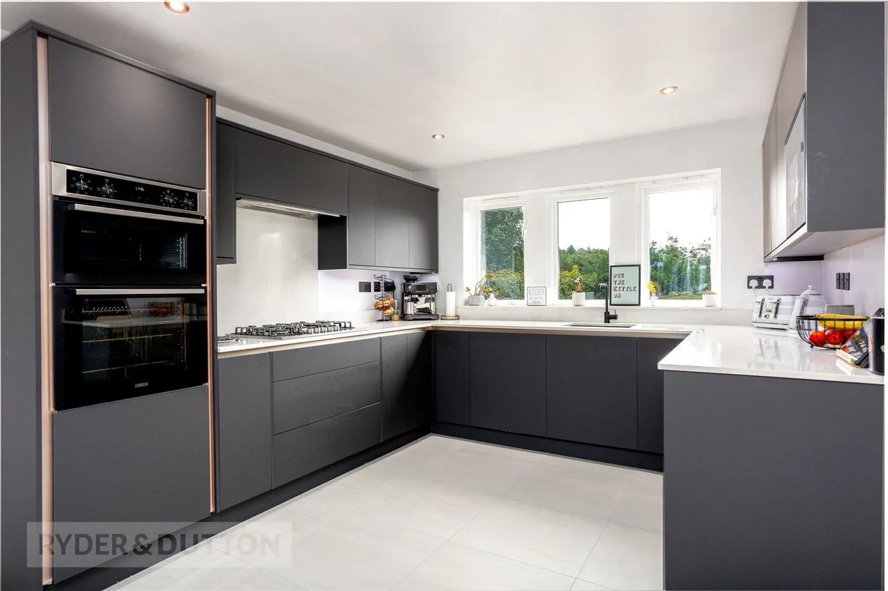 Range Lane, Denshaw, OL3, photo 6