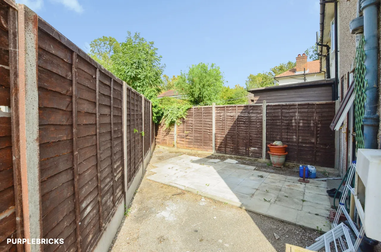 Dryfield Road, Edgware, HA8, photo 3