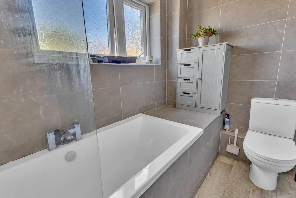 Noble Meadow Wardle, Rochdale OL12 9TR, photo 15