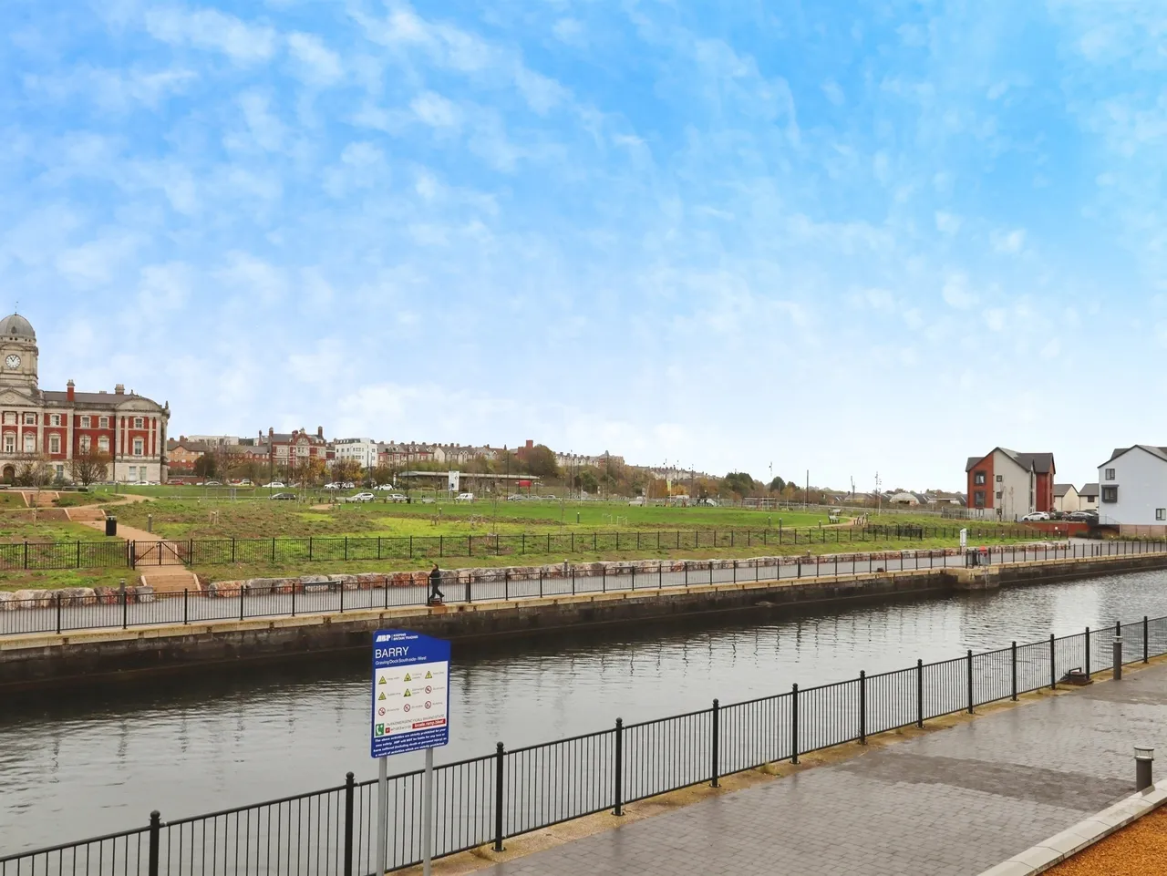 Ffordd Wallace, Barry, CF63, photo 17