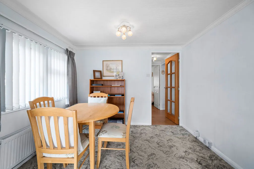 Weybridge Park Estate, Addlestone KT15 2RQ, photo 8