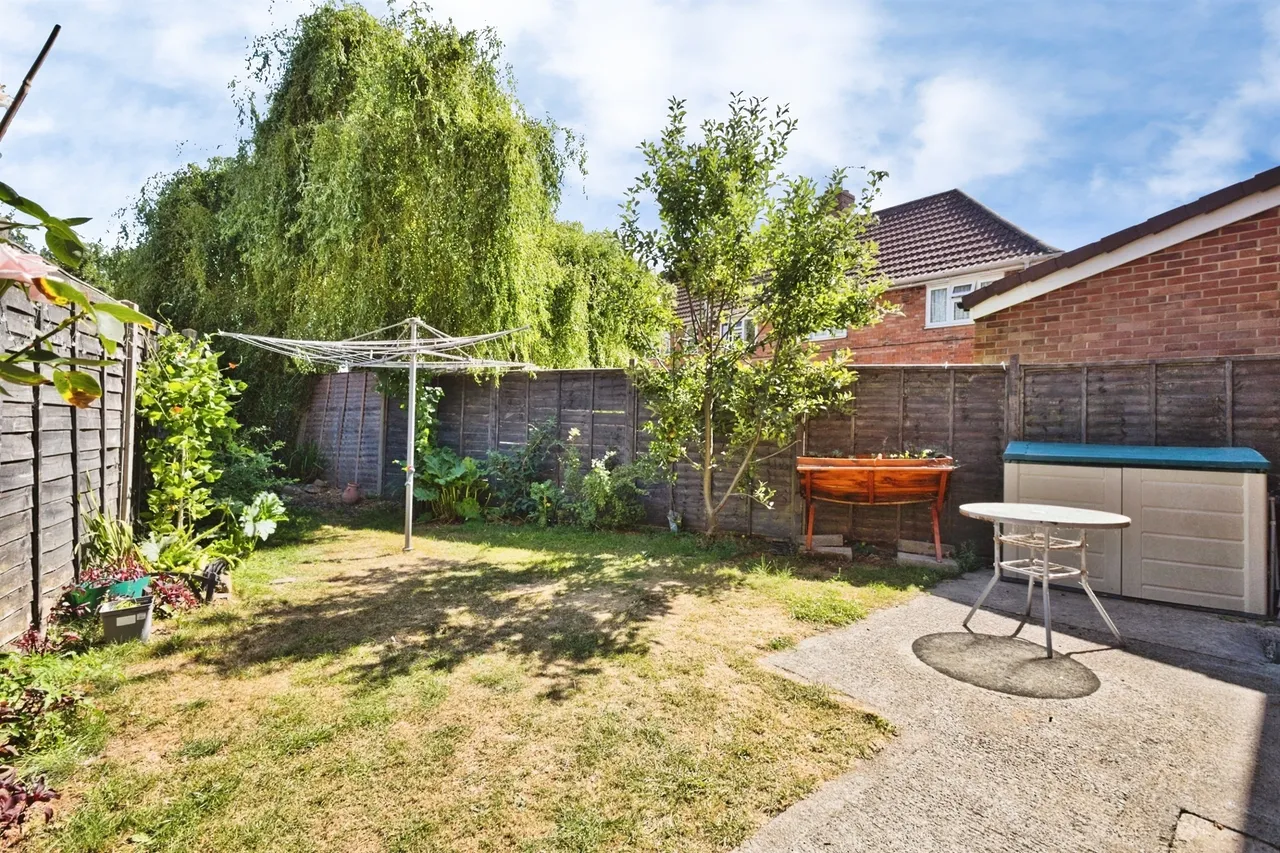 Hillcrest Road, Yeovil, BA21, photo 12