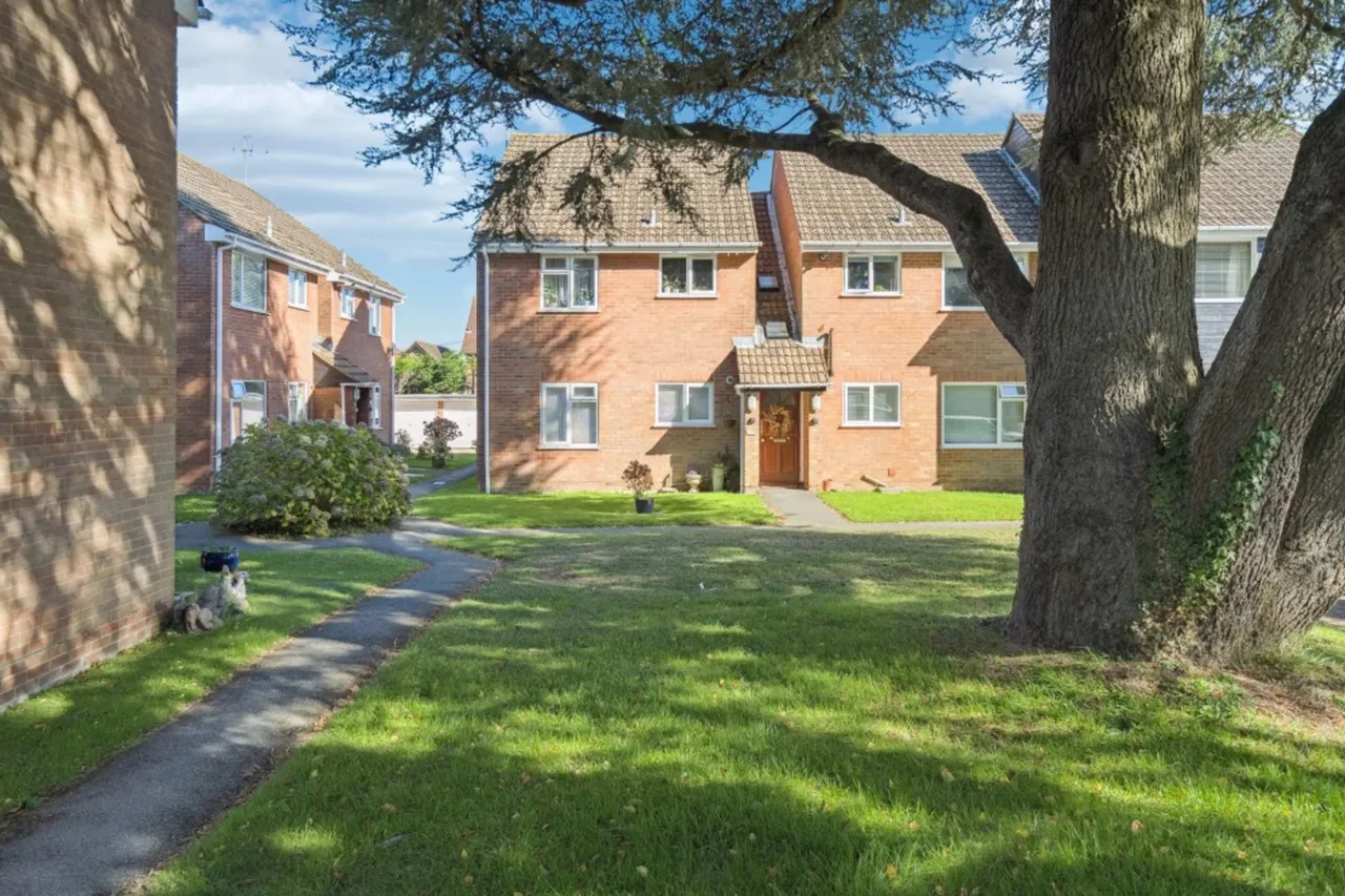 Coulson Court, Prestwood, HP16, photo 11
