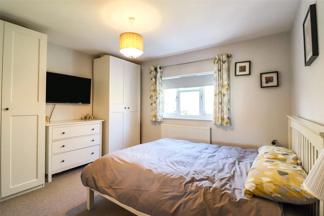 Westover Road, Fleet, Hampshire, GU51 3DG, photo 10