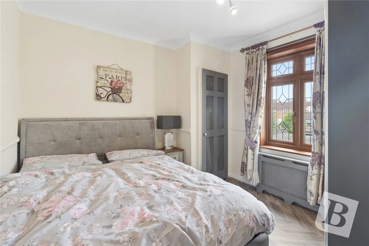 Northumberland Avenue, Hornchurch, RM11, photo 9