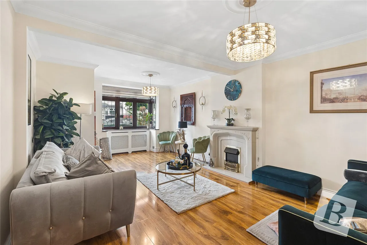 Northumberland Avenue, Hornchurch, RM11, photo 4
