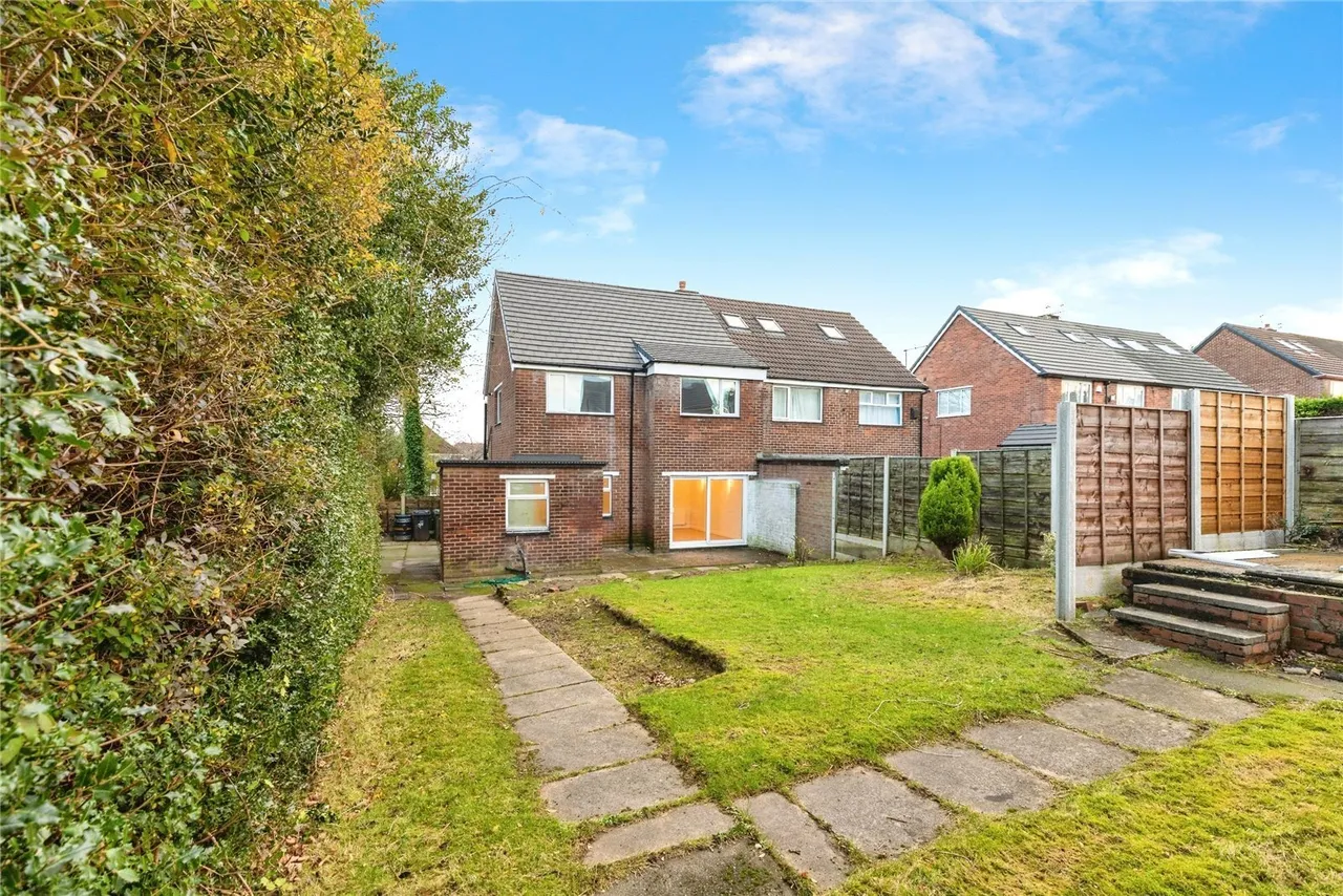 Manchester Road, Bury, BL9, photo 22