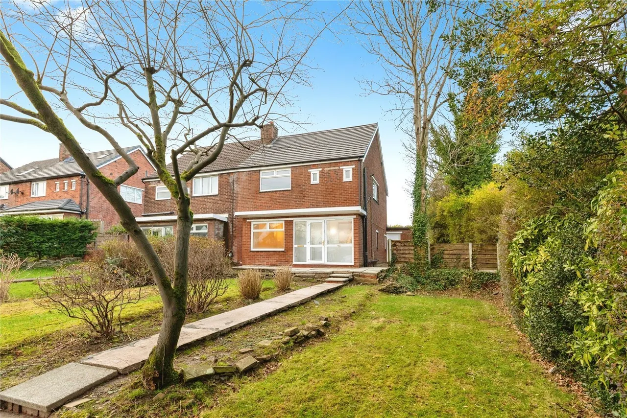 3 bed house for sale, Manchester Road, Bury, BL9