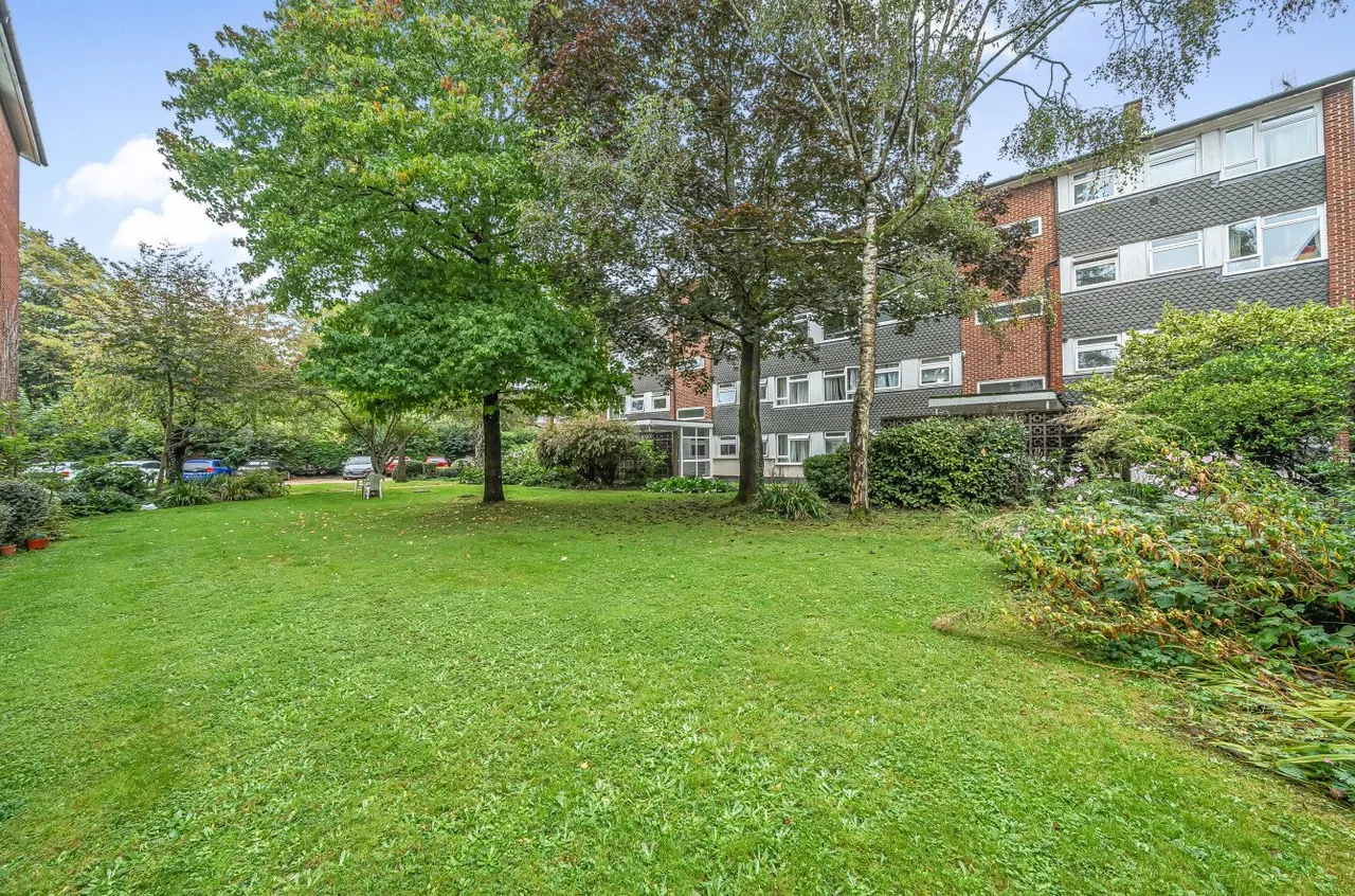 1 bed property for sale, Hulse Road, Banister Park, SO15