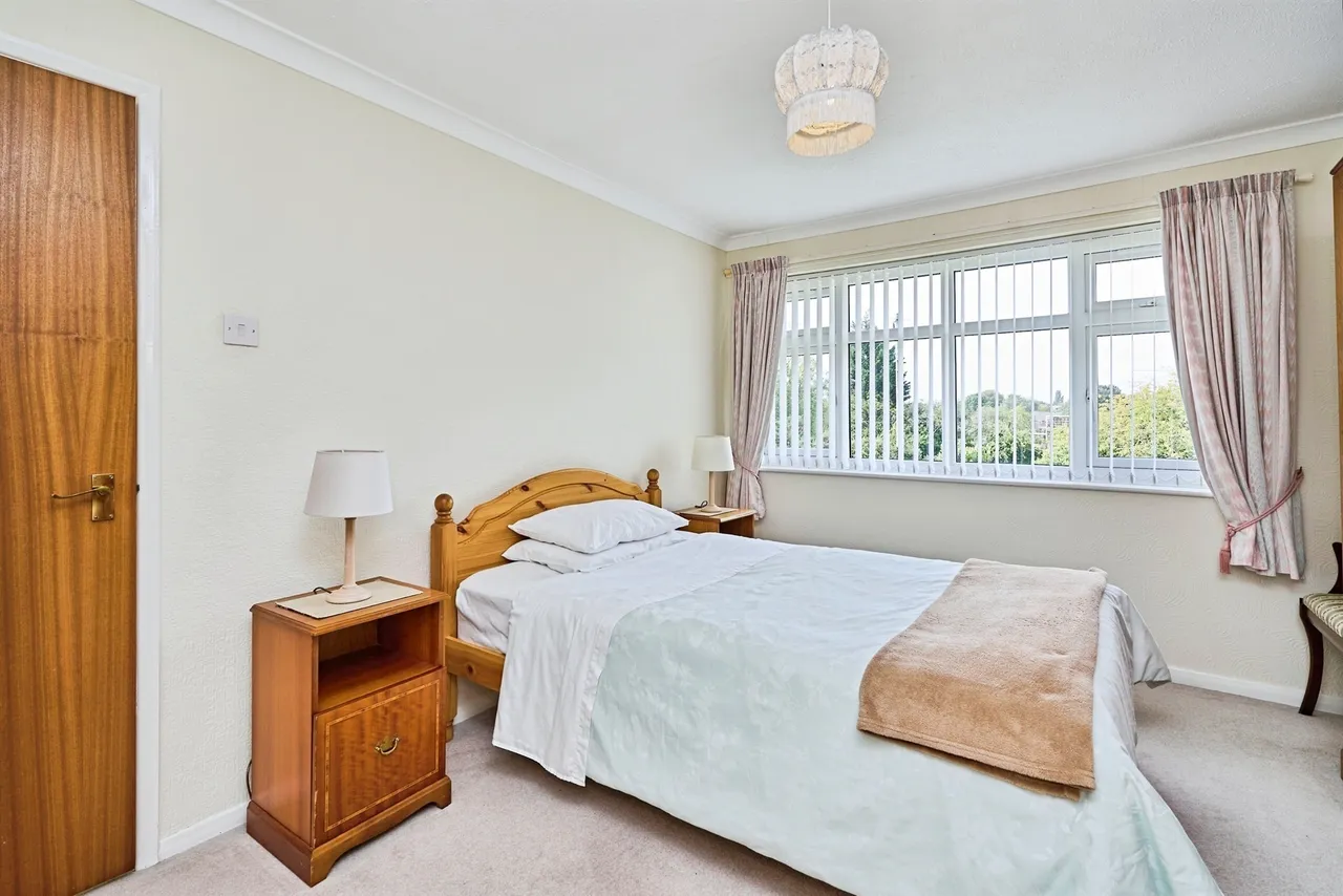 Pembroke Close, Willenhall, WV12, photo 9