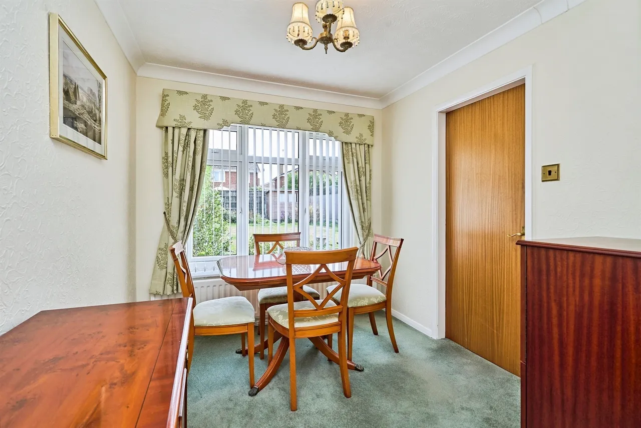 Pembroke Close, Willenhall, WV12, photo 7