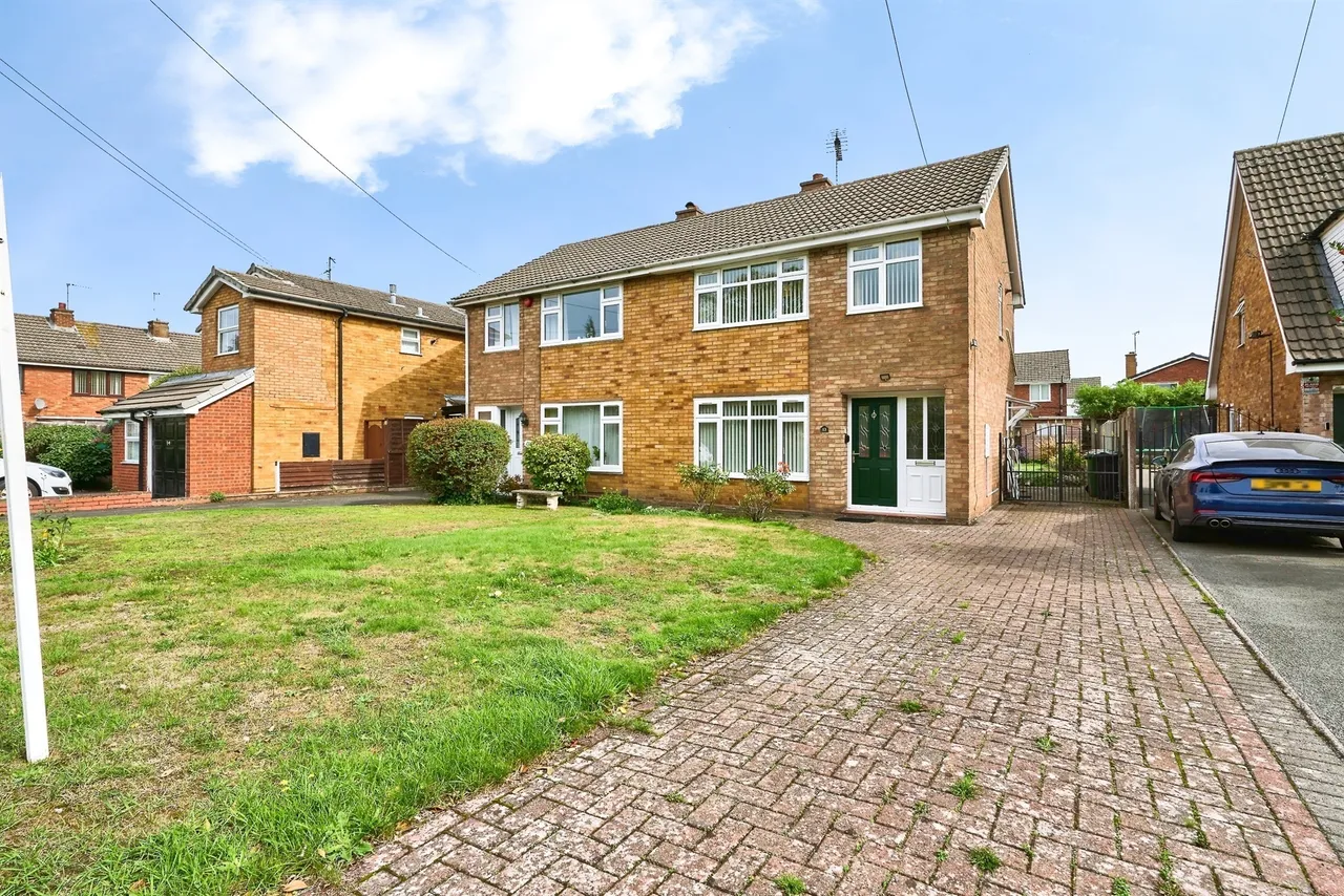 3 bed house for sale, Pembroke Close, Willenhall, WV12